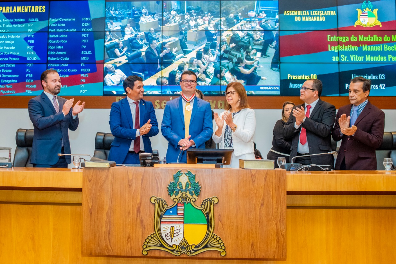 Assembleia concede Medalha Manuel  Beckman ao médico Vitor Mendes Pereira 