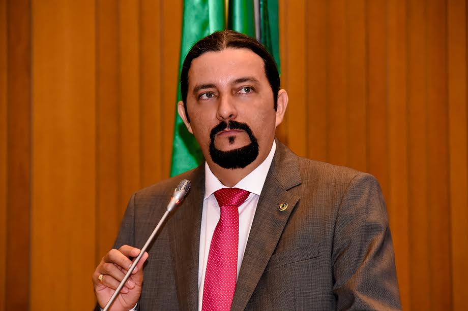 Deputado Júnior Verde busca implantação do IEMA no município de Brejo