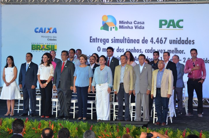 Dilma entrega casas do programa Minha Casa, Minha Vida em São Luís 