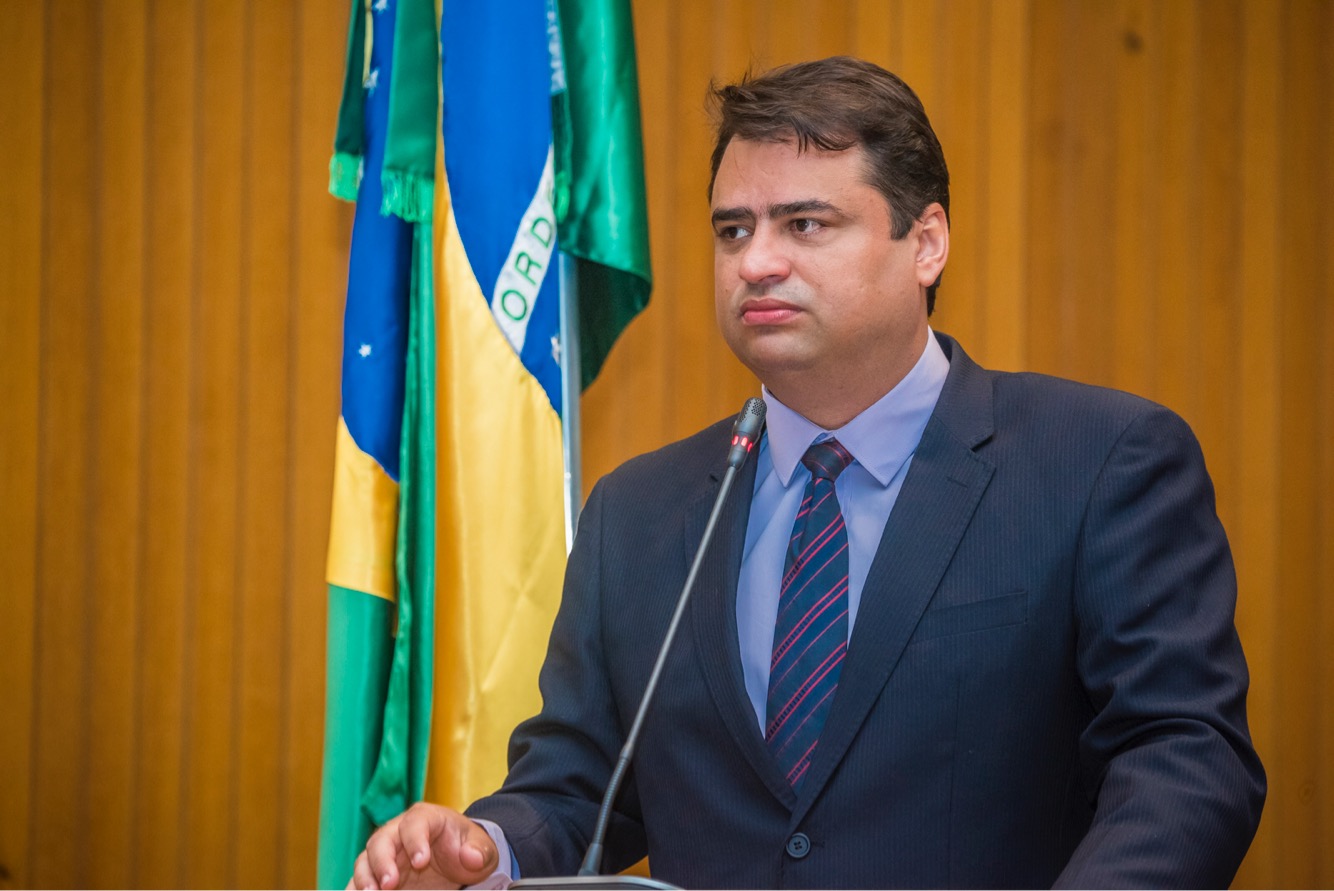 Sérgio Vieira afirma que vai tratar de remanejamento de PMs para Açailândia