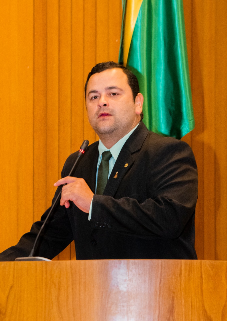  Vinicius Louro destaca aniversário de Lago dos Rodrigues