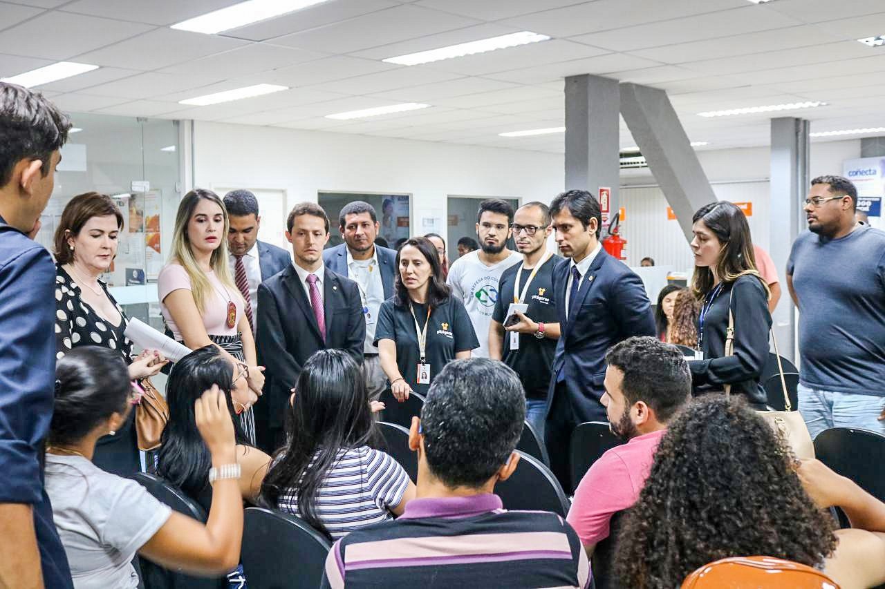 Em inspeção, Comissão de Direitos Humanos constata falhas na Faculdade Pitágoras