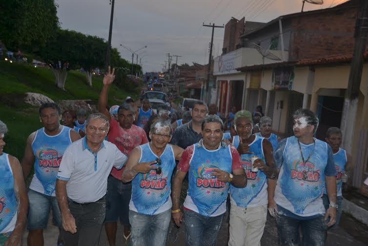 Deputado Josimar de Maranhãozinho prestigia festa momesca Araguanã