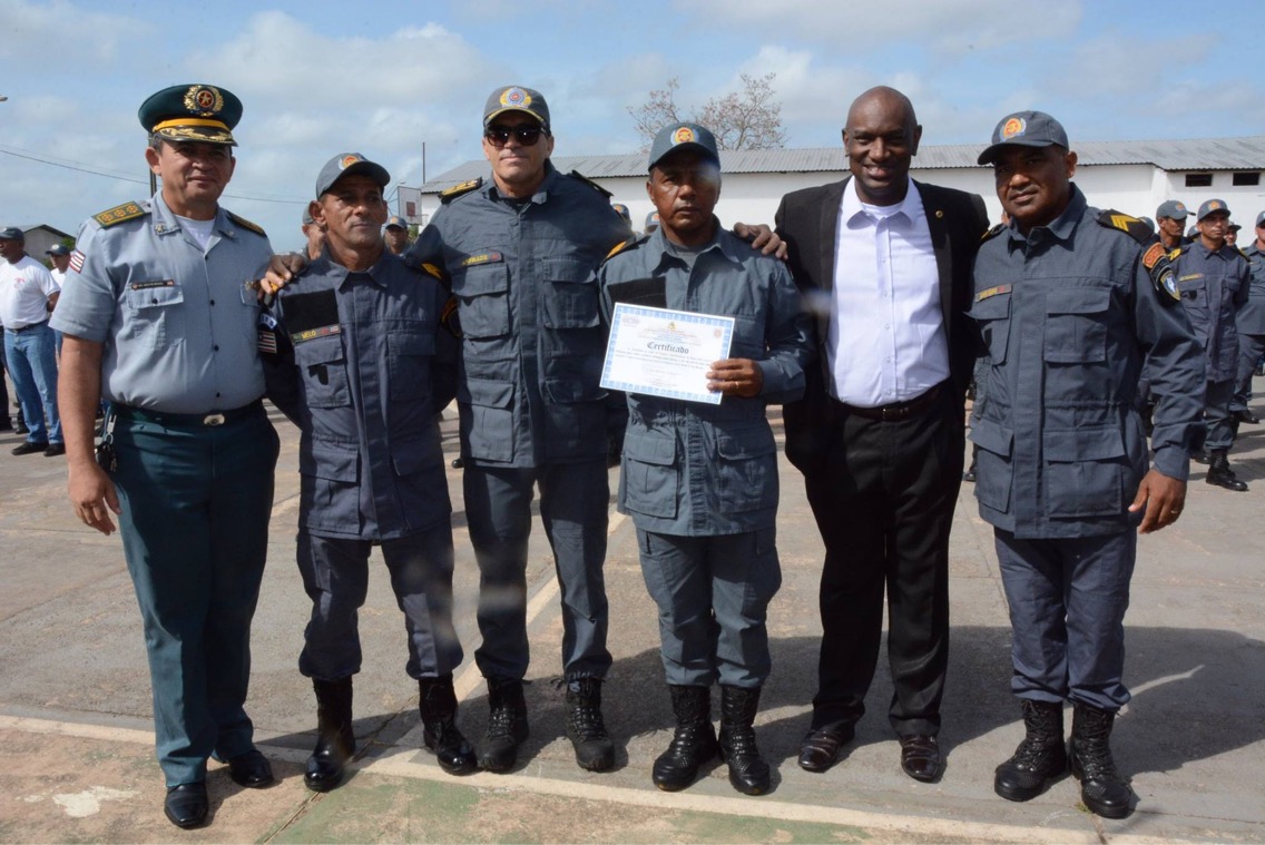 Paraninfo da turma, Campos prestigia formatura do Curso Especial de Formação de Sargentos