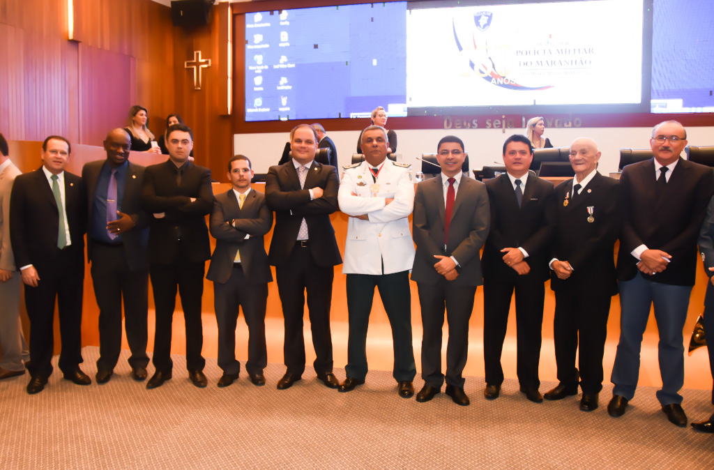 AL homenageia Comandante da PM com a medalha Manoel Beckman e o Título de Cidadão Maranhense