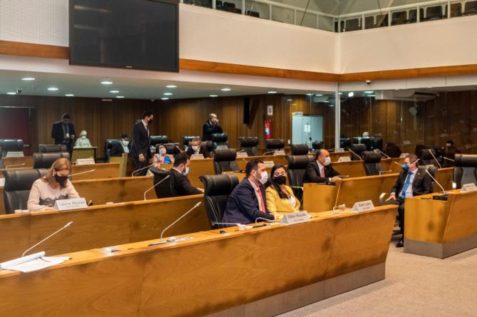 Plenário aprova PL que autoriza alienação de imóvel do Estado para projeto "Cidade da Justiça”