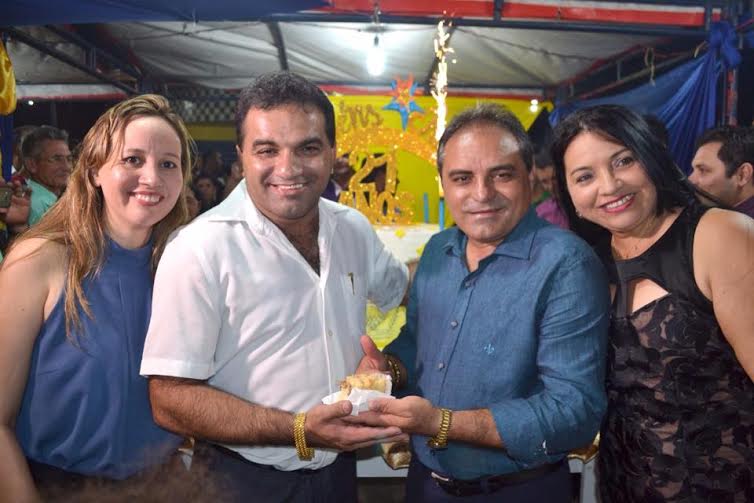 Deputado Josimar de Maranhãozinho prestigia aniversário de Junco do Maranhão