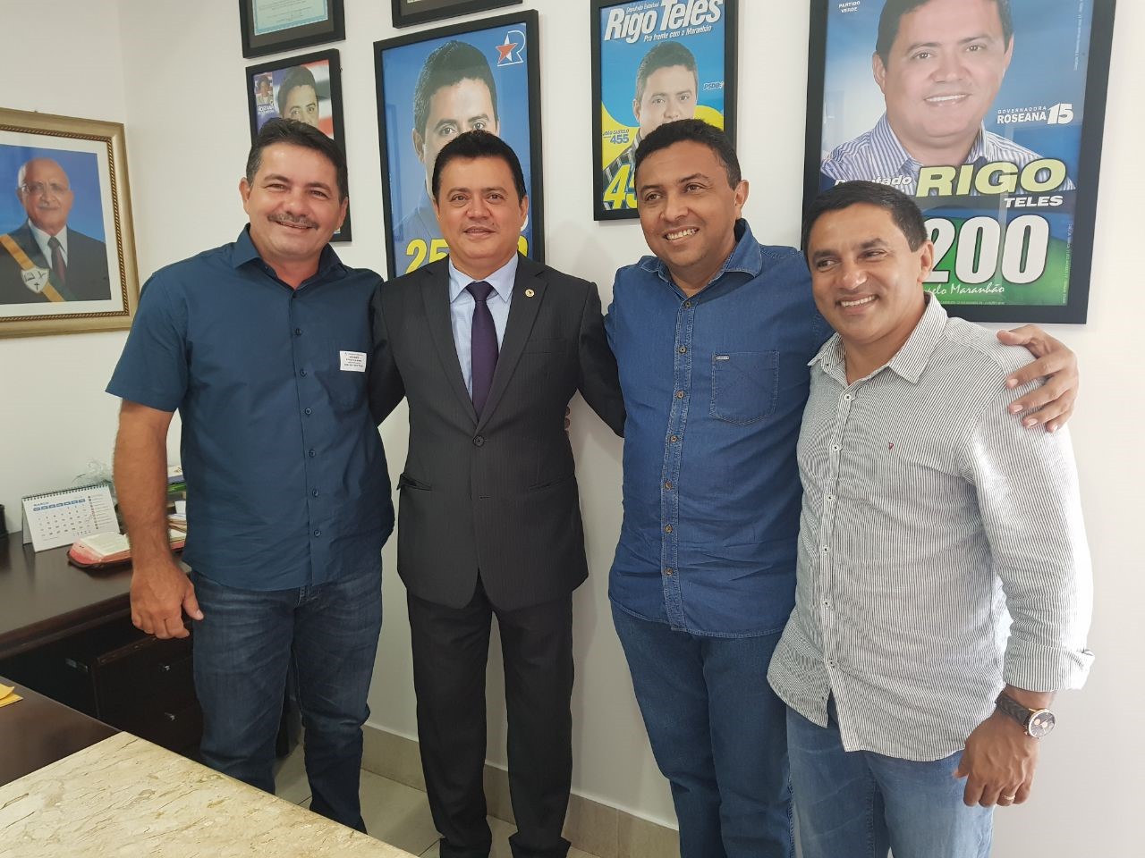 Rigo Teles recebe visita de prefeitos e promete continuar trabalhando pelo povo 