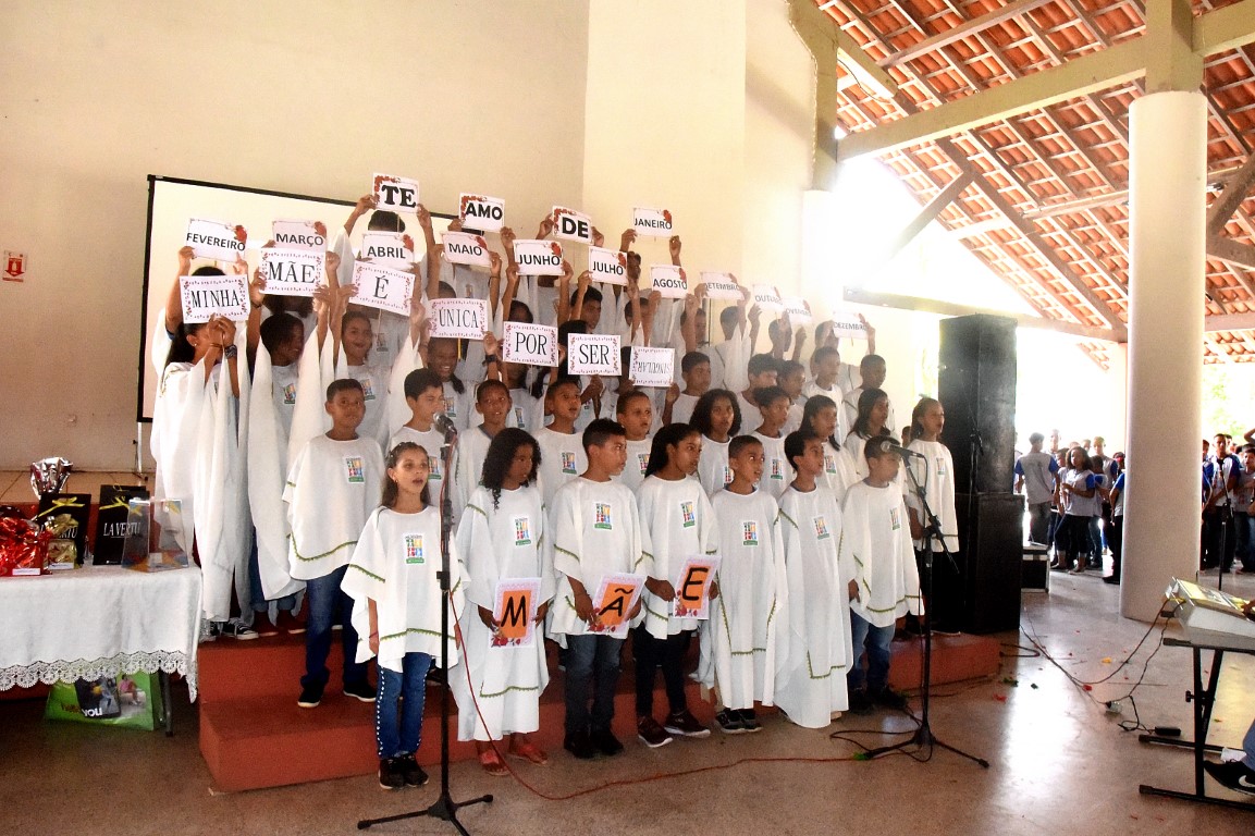 Mães de alunos do Programa Sol Nascente são homenageadas com festa no Clube dos Servidores 