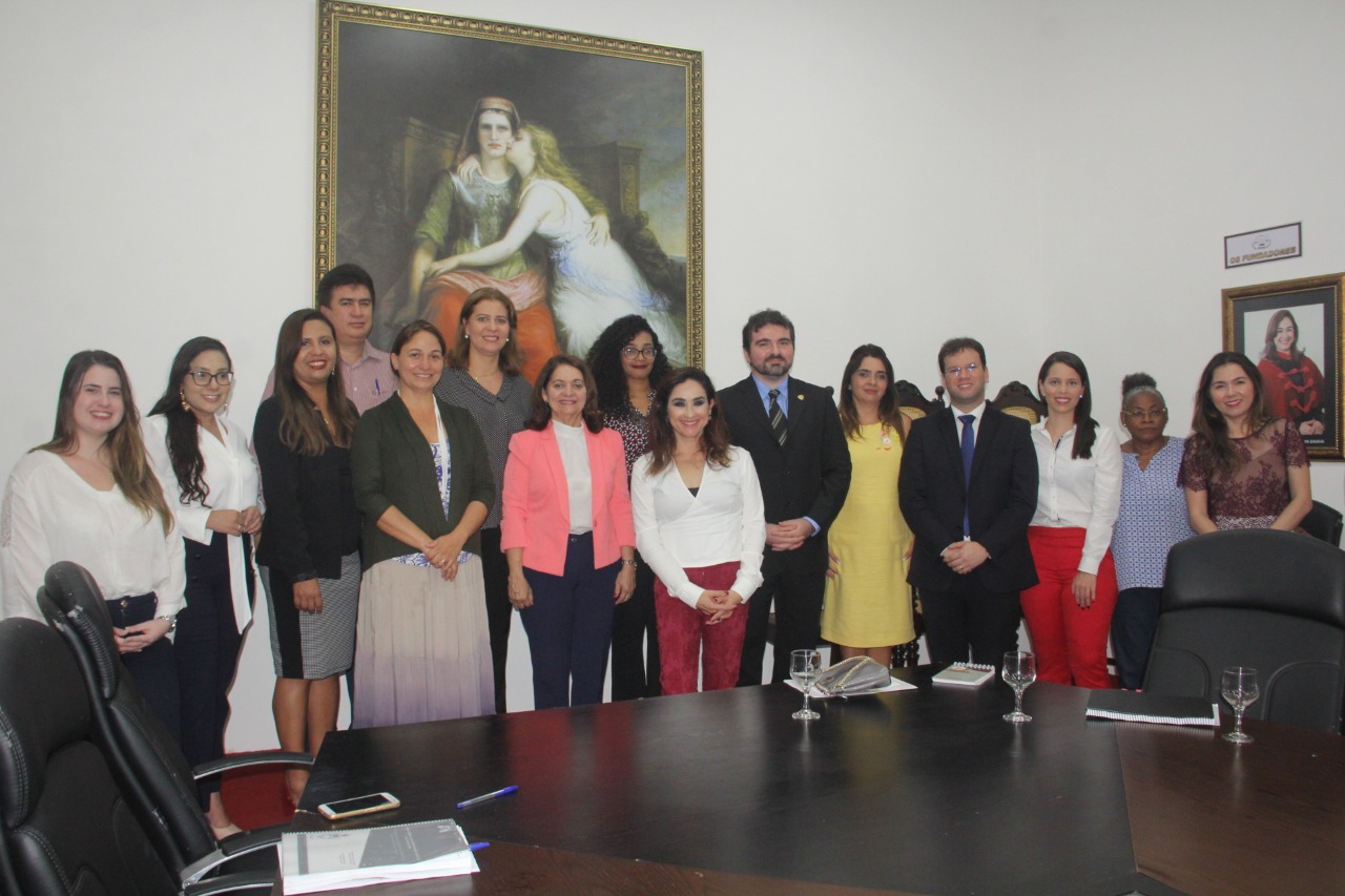  Deputada Valéria Macedo participa de debate sobre violência contra a Mulher na Ufma