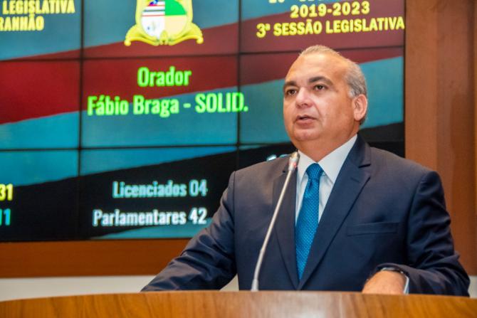 Fábio Braga destaca retorno das aulas presenciais e parabeniza alunos pelo Dia do Estudante