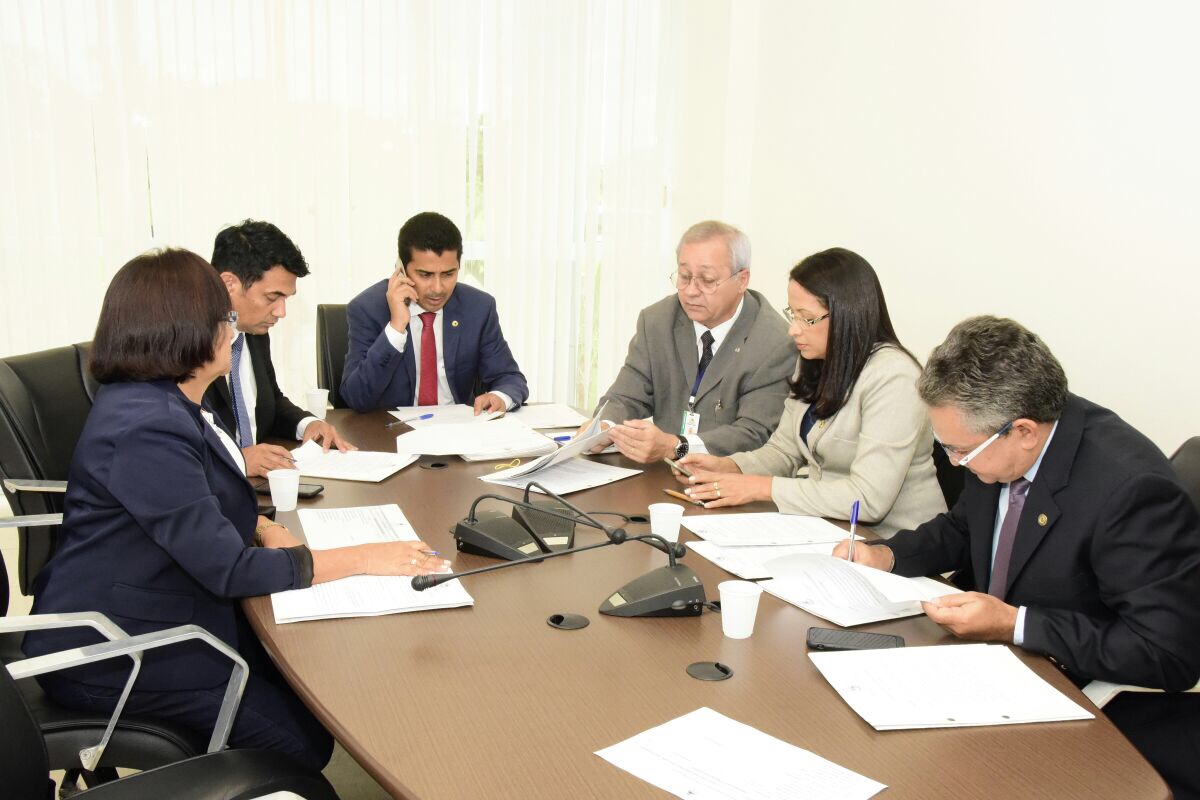 CCJ aprova pareceres a vários projetos e rejeita outros apresentados por deputados