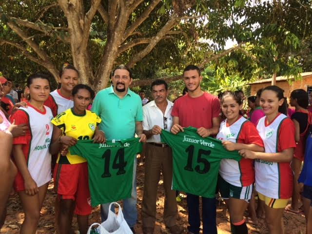 Júnior Verde incentiva esporte em São Francisco do Brejão 