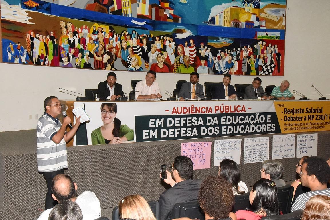 Professores defendem mudança na medida provisória que propõe reajuste anual nos salários da categoria