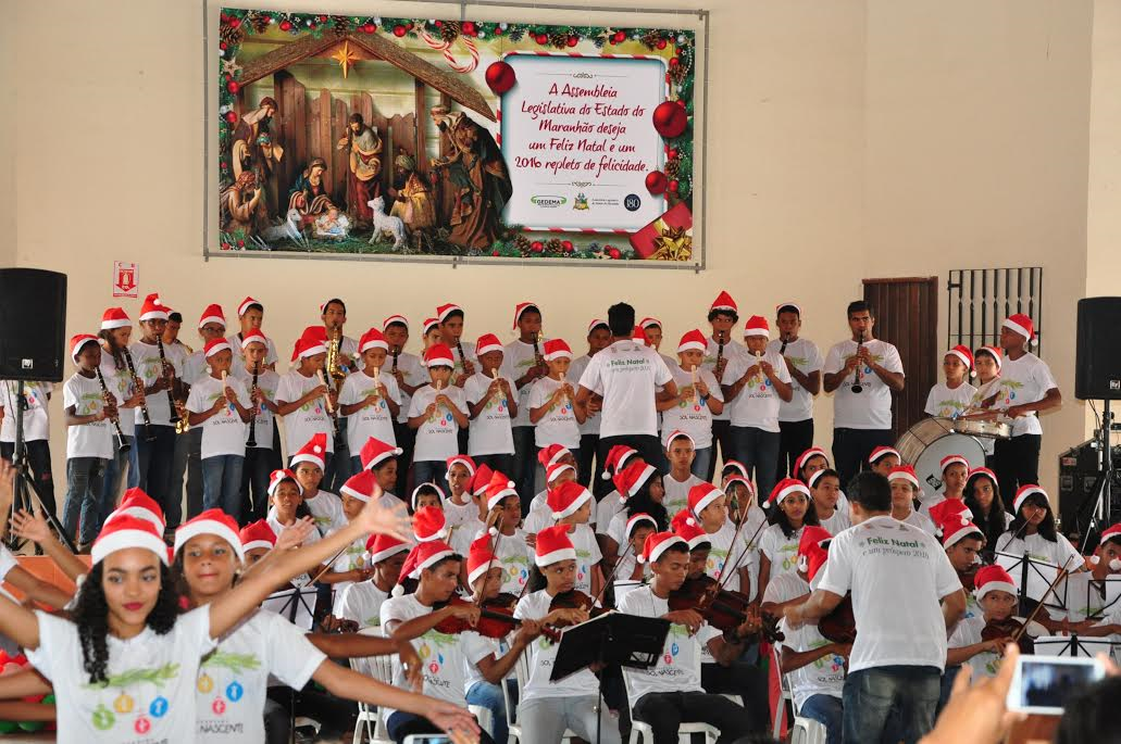 Alunos do Sol Nascente encerram calendário de atividades com música e dança