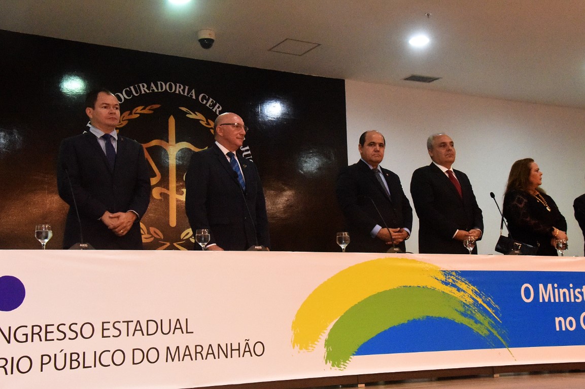 Rafael Leitoa representa a Assembleia na abertura do 7º Congresso Estadual do Ministério Público  