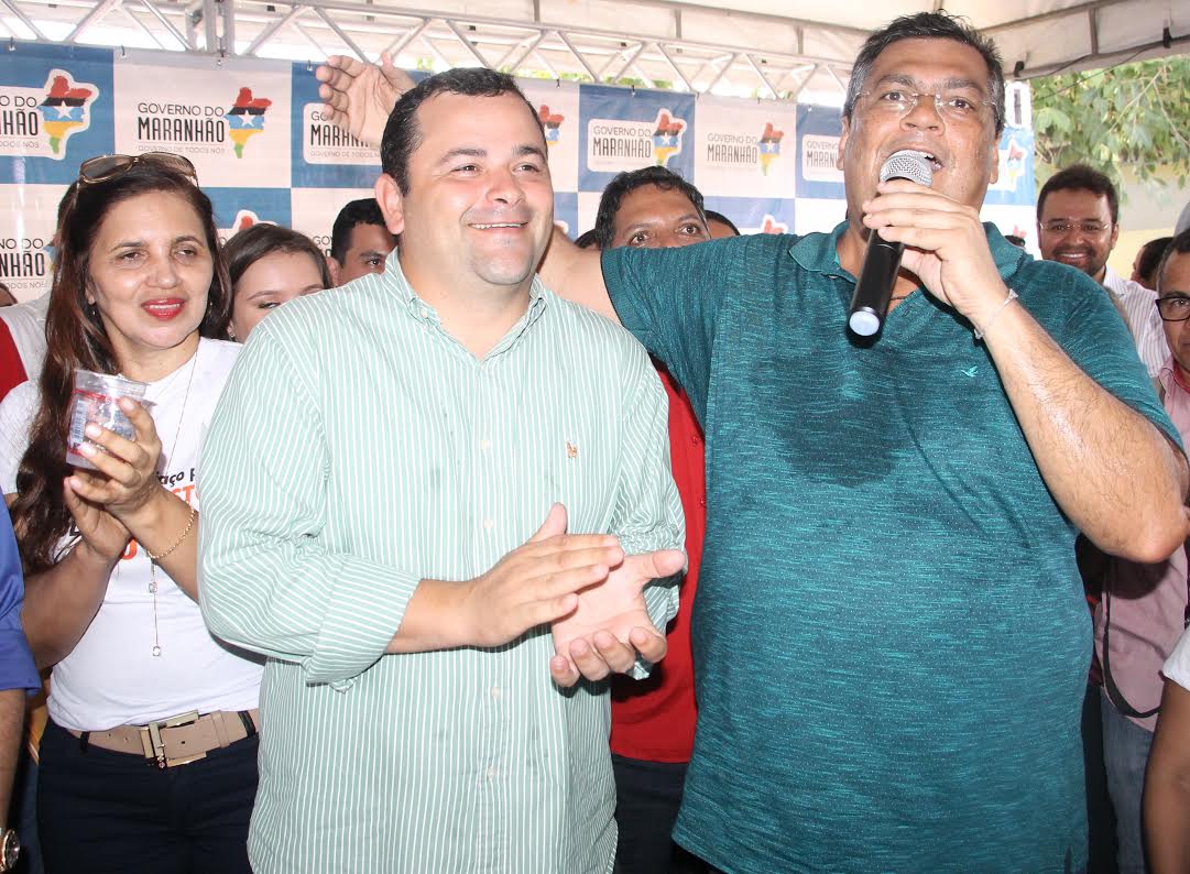 Vinicius Louro comemora entrega do Colégio Olindina Freire feita pelo governador Flávio Dino