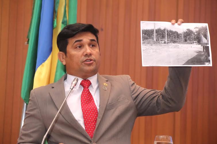 Deputado Wellington volta a cobrar esclarecimentos sobre ponte em São Luís