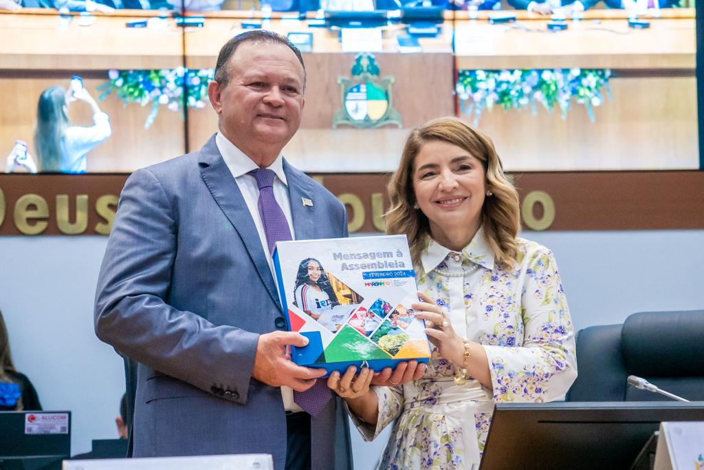 Presidente Iracema Vale recebe do governador Brandão documento com os principais pilares de investimentos do Governo do Estado em 2024
