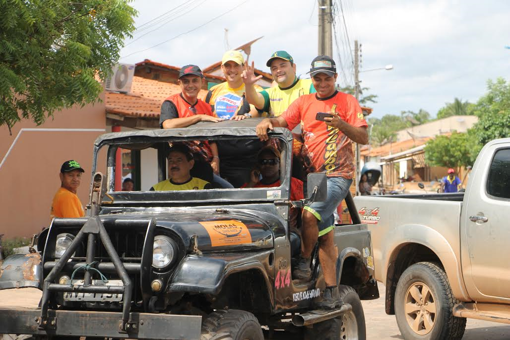 Deputado Vinicius Louro participa do maior rally do Médio Mearim