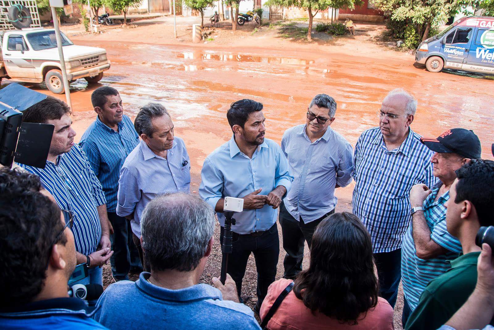 Deputado Wellington e DNIT garantem a recuperação asfáltica da BR-135 em Presidente Dutra